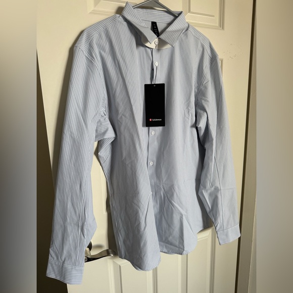 Lululemon button down - Picture 7 of 7